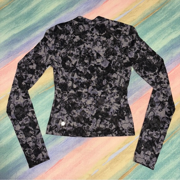 Lululemon Luxtreme Running Half-Zip Inflect Floral Lunar Rock Multi size 4 - Picture 7 of 10